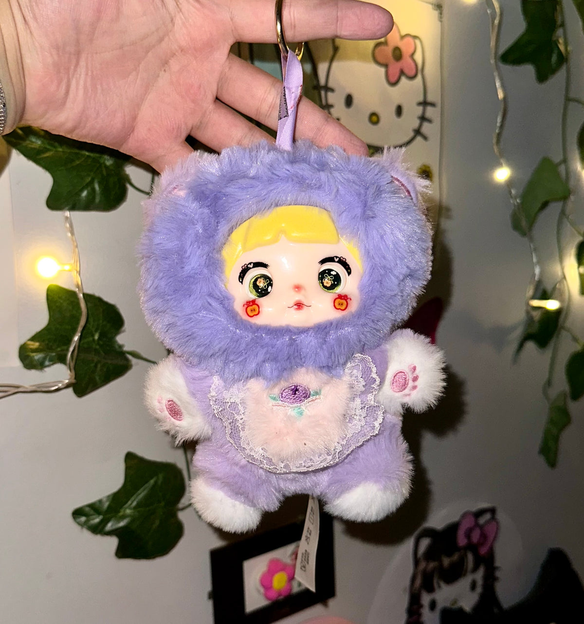 Nommi plushie