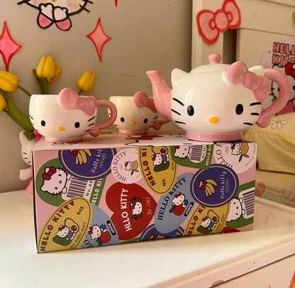 Hello Kitty Tea Set