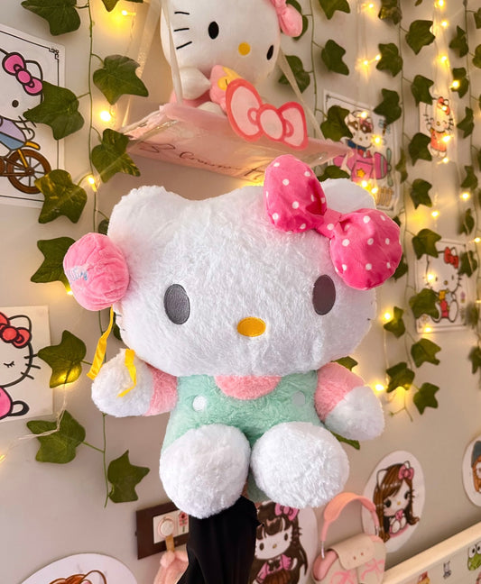 Hello kitty plushie